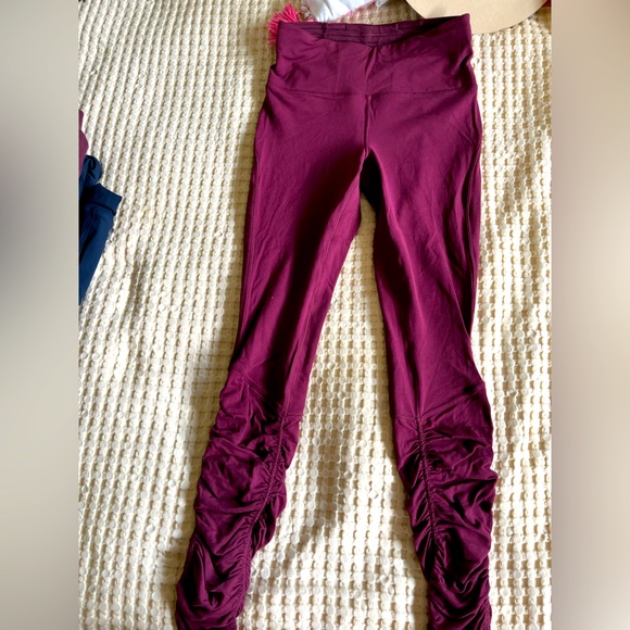 Lululemon legging - Picture 1 of 2